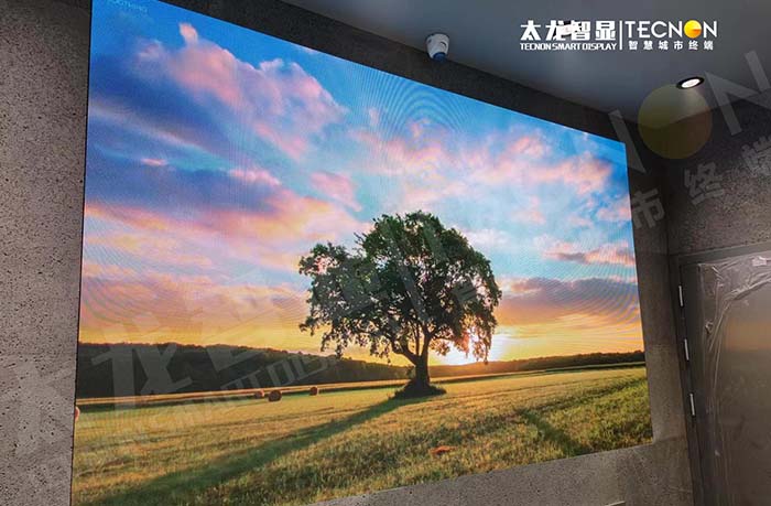烏魯木齊美美購物中心迪桑特 LED 屏項目：科技賦能商業空間新體驗